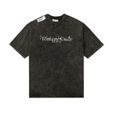 Washed and distressed short-sleeved t-shirt with letterembroider logo on the chest