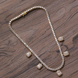 Zircon necklace full of zirconium