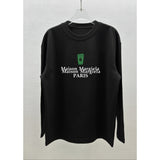 High-quality heavyweight cotton long-sleeve base layer tee - relaxed fit for autumn