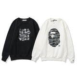Shark Print Sweatshirts Printed Men's and Women's Casual Fleece-Lined Crew Neck Sweater