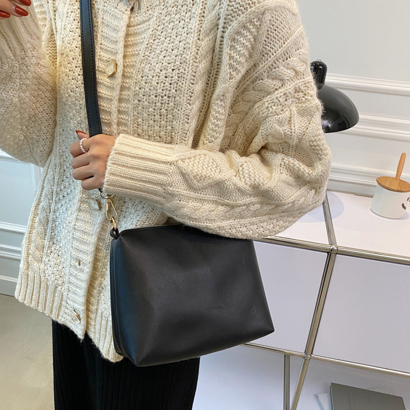 The Teacher Tote Vintage Women's Bag Autumn Messenger Bag Shoulder Bag Hand-Held Tote Bucket Bag